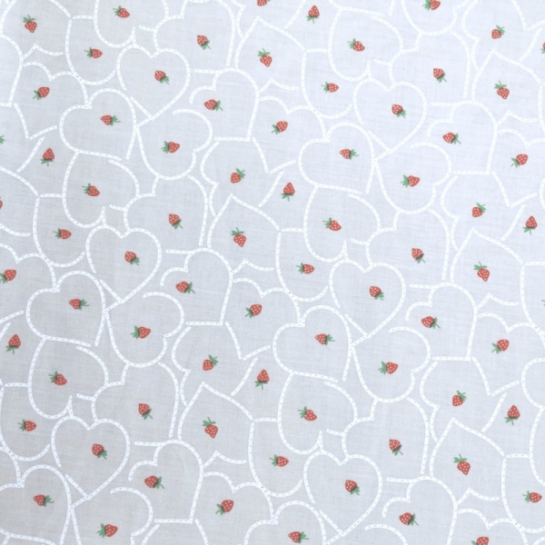 Polycotton - Strawberries and Hearts